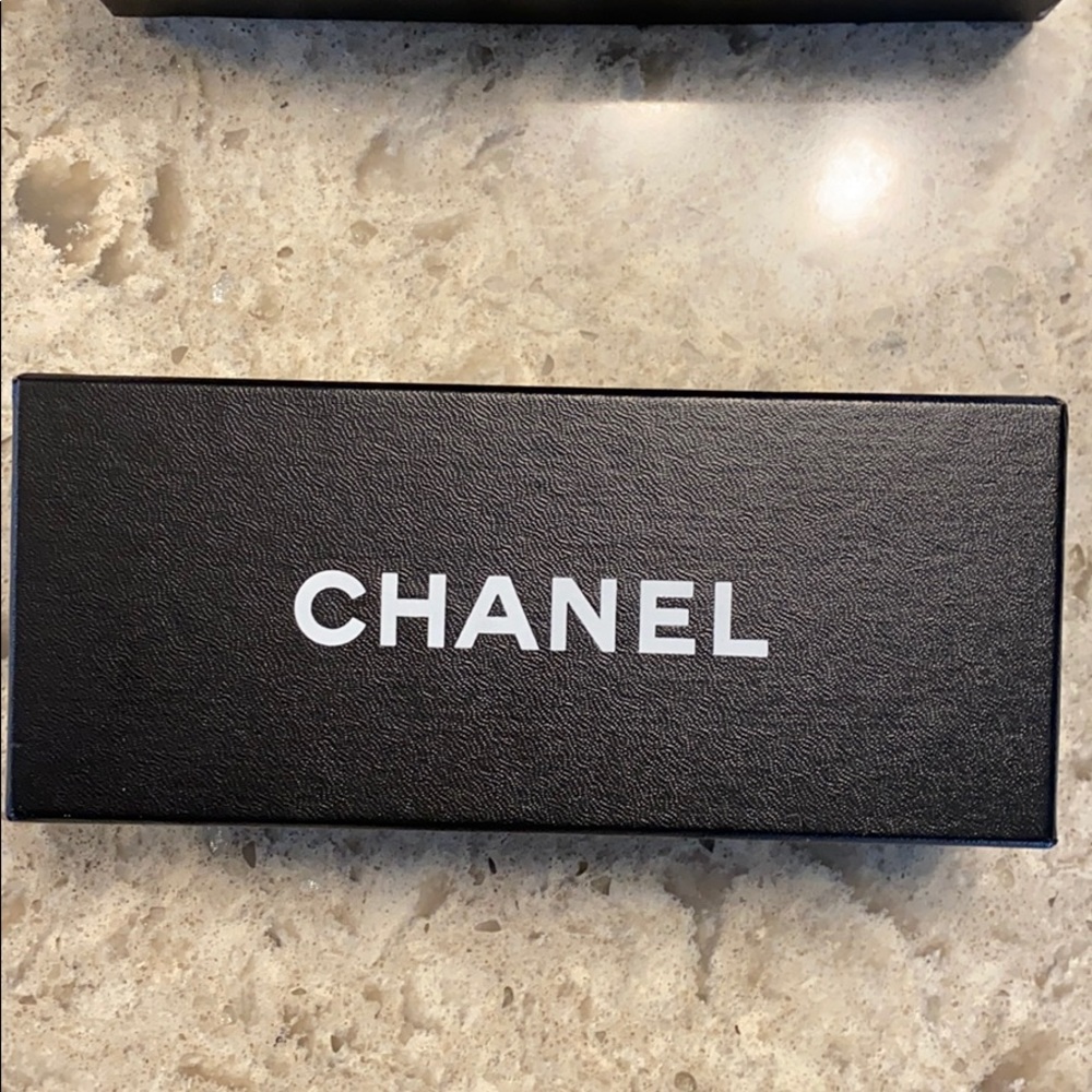 Chanel Packaging - image 3